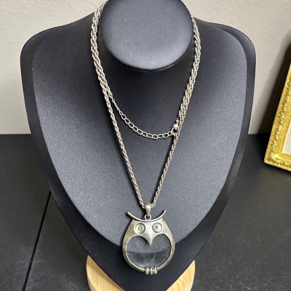 Owl Silver Tone Vintage Magnifying Glads Long Necklace